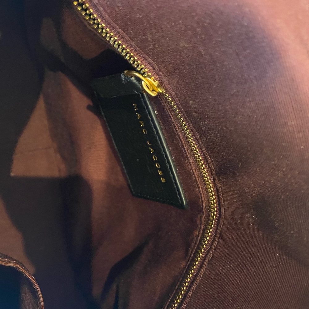 Marc Jacob Crossbody Bag - Picture 6 of 9